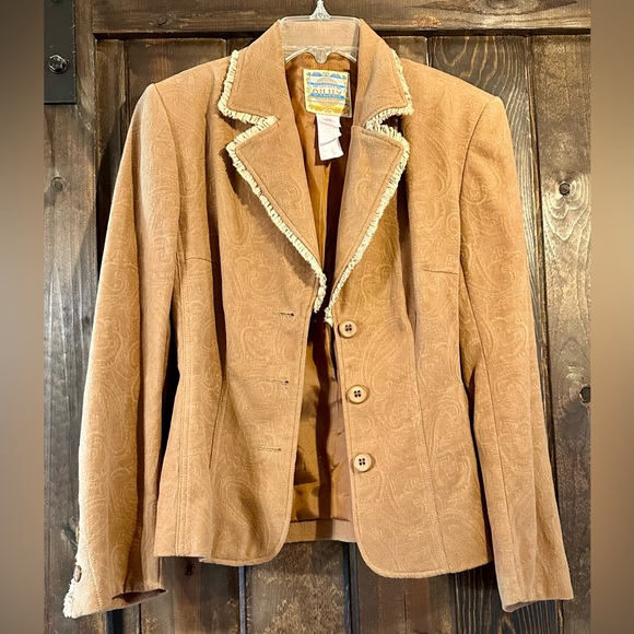 OILILY JACKET - Picture 3 of 7